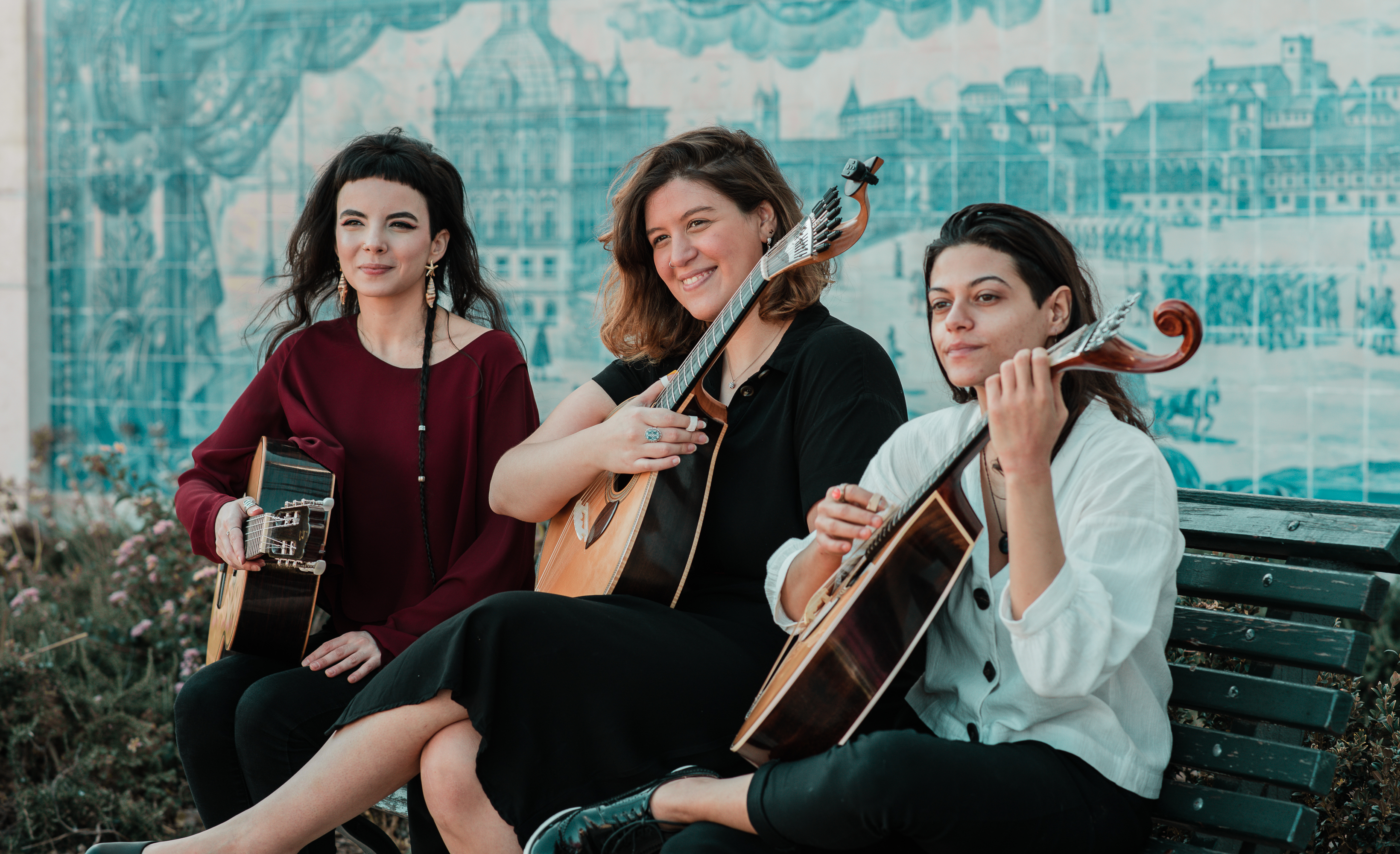 Mariquinhas — conjunto de Fado integralmente feminino